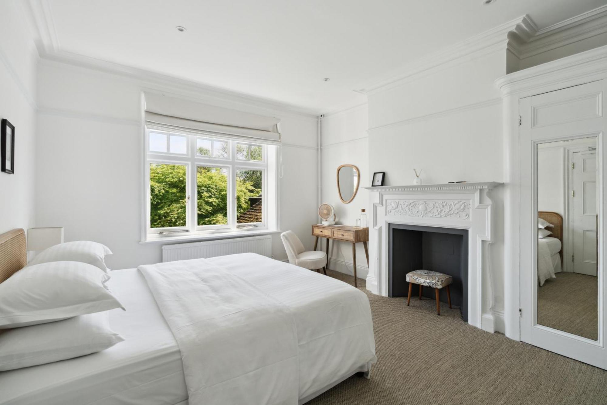 Double Room,1670744893:JPEG